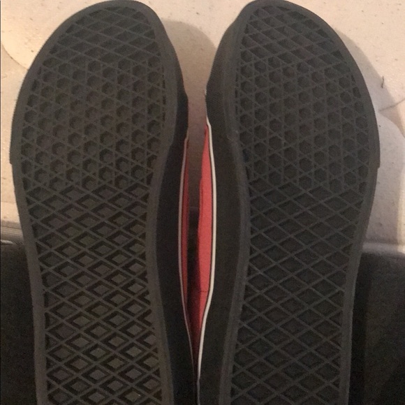 Vans - Picture 3 of 3